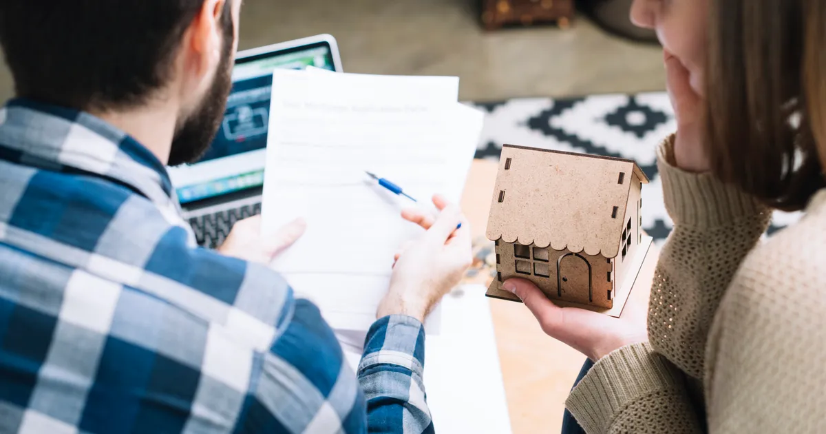 Optimizando tu productividad en el Home Office: Consejos inmobiliarios para un entorno laboral exitoso en tu propio departamento.